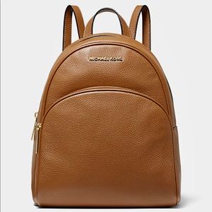 Michael Kors NWT Abbey Pebbled Leather Backpack